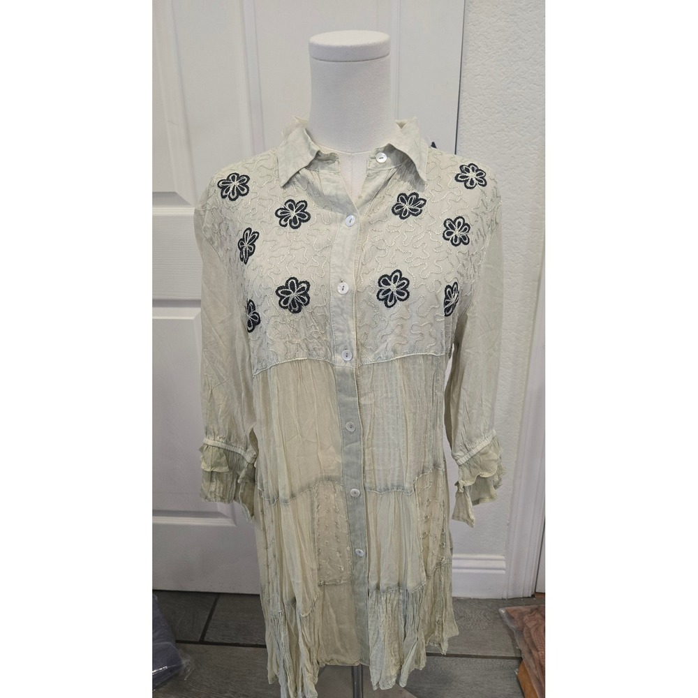 Young Threads Sage Green Floral Embroidered Boho Tiered Tunic Dress Medium NWT